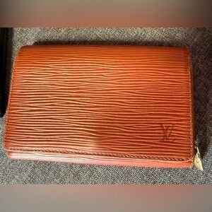 Louis Vuitton Epi Porte-Monnaie Billets Tresor wallet in Kenyan Fawn